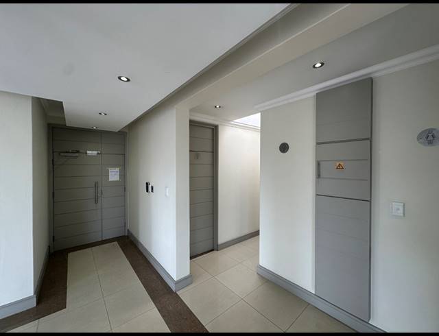 290M² OFFICE TO LET IN CENTURY CITY